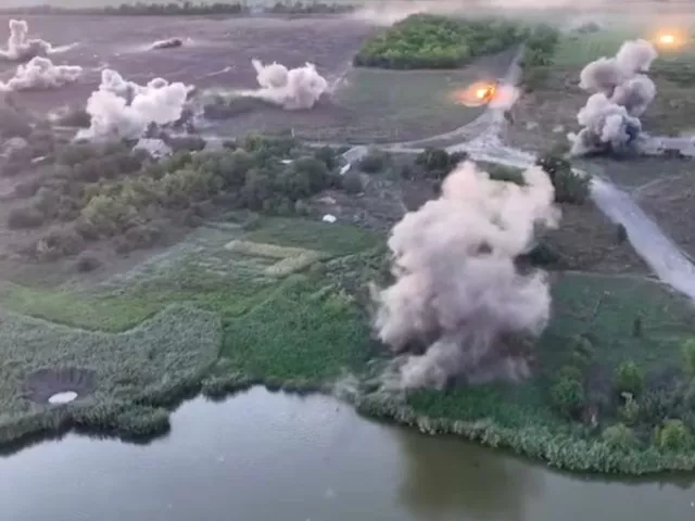 ukraine claims us weapons hit russian pontoon bridges